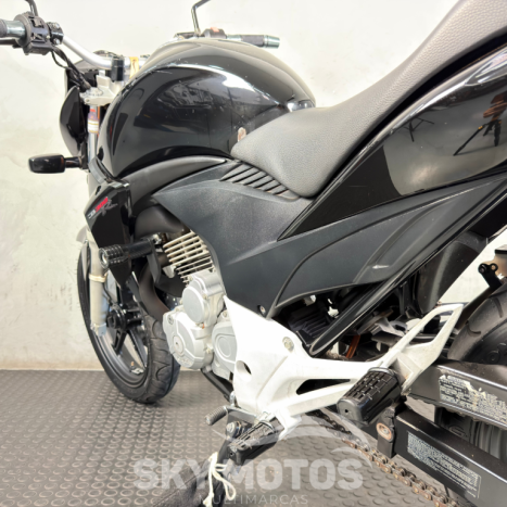 HONDA CB 300 R FLEX, Foto 18