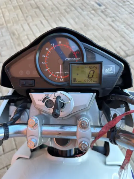 HONDA CB 300 R FLEX ABS, Foto 7