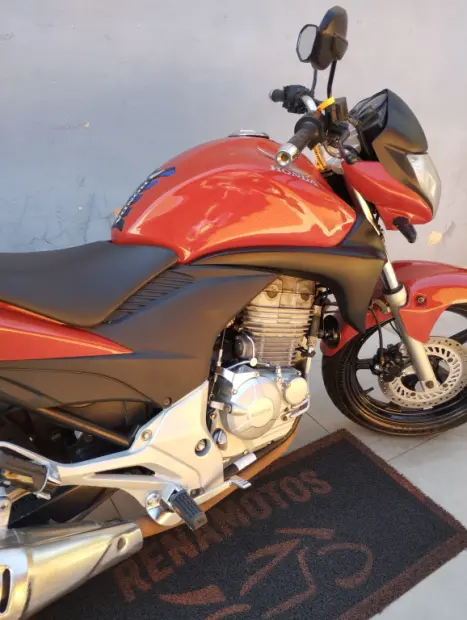 HONDA CB 300 R STD, Foto 3