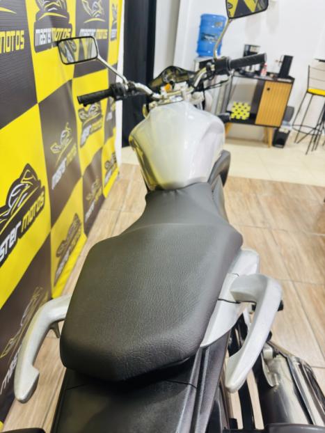 HONDA CB 300 R STD, Foto 4