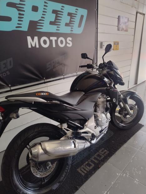 HONDA CB 300 R STD, Foto 4