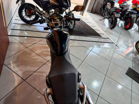 HONDA CB 300 R STD, Foto 5