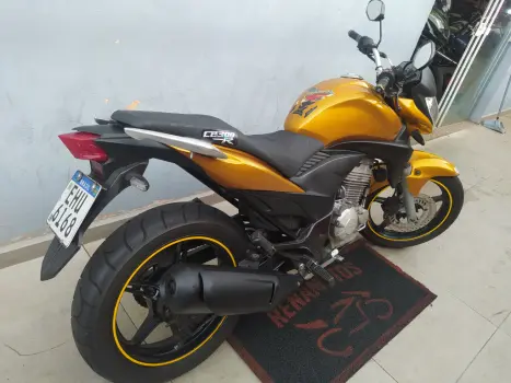 HONDA CB 300 R STD, Foto 9
