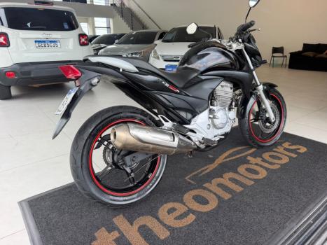 HONDA CB 300 R STD, Foto 4