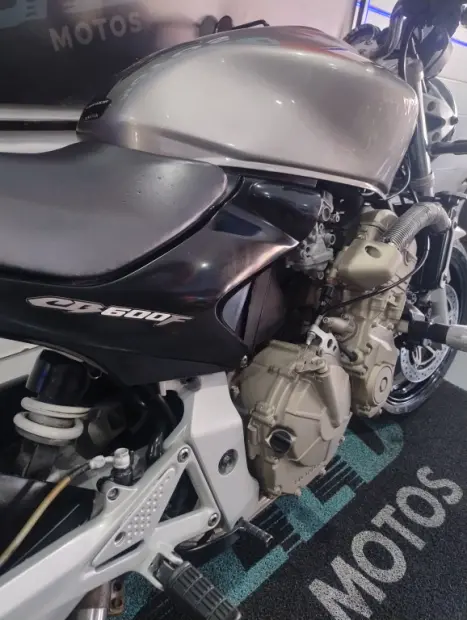 HONDA CB 600 F HORNET SEM ABS, Foto 11
