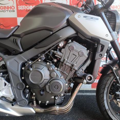 HONDA CB 650 R ABS, Foto 4 HONDA CB 650 R ABS, Foto 4