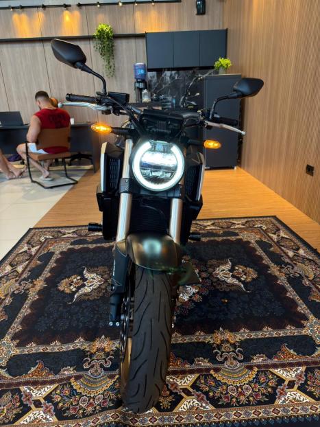 HONDA CB 650 R ABS, Foto 2