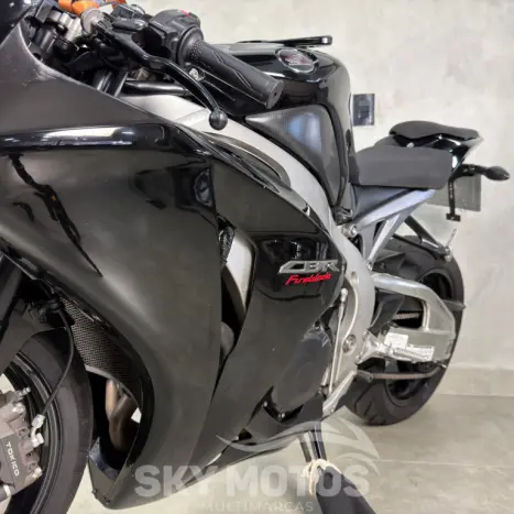 HONDA CBR 1000 RR FIRE BLADE, Foto 10