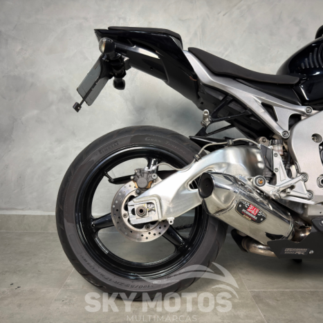 HONDA CBR 1000 RR FIRE BLADE, Foto 4