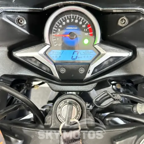 HONDA CBR 250 R, Foto 11