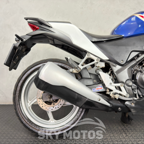 HONDA CBR 250 R, Foto 2