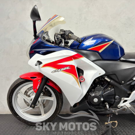 HONDA CBR 250 R, Foto 12