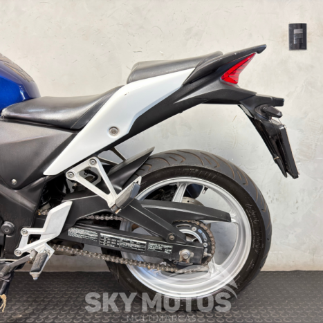HONDA CBR 250 R, Foto 13