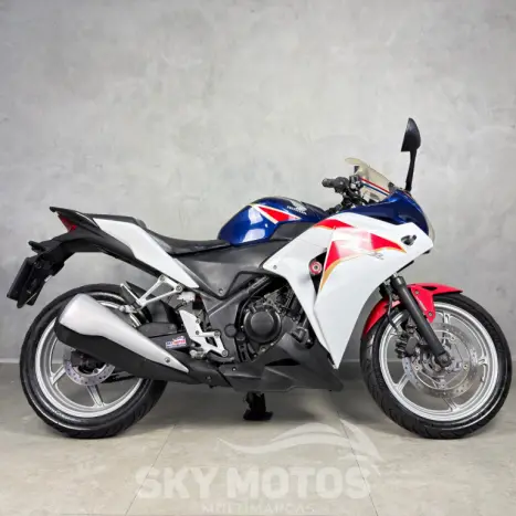 HONDA CBR 250 R, Foto 1