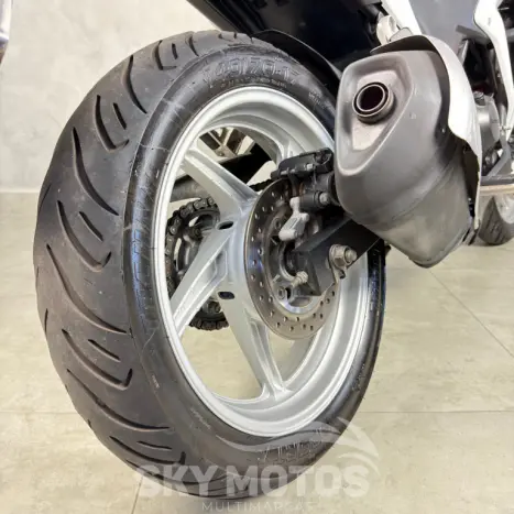 HONDA CBR 250 R, Foto 10