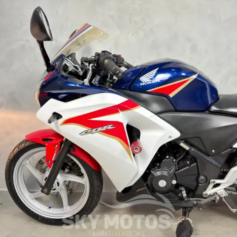 HONDA CBR 250 R, Foto 13