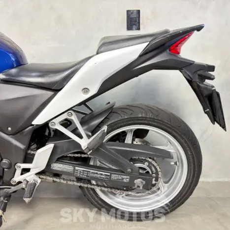 HONDA CBR 250 R, Foto 14