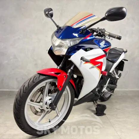 HONDA CBR 250 R, Foto 15