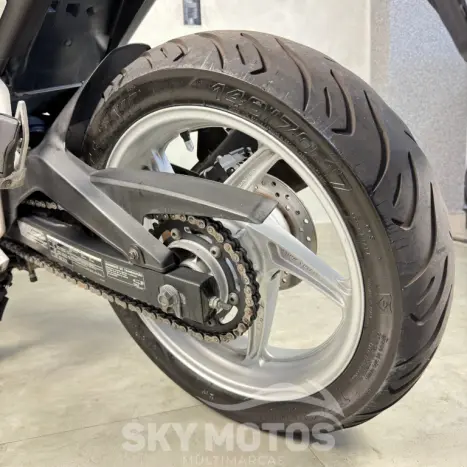 HONDA CBR 250 R, Foto 19