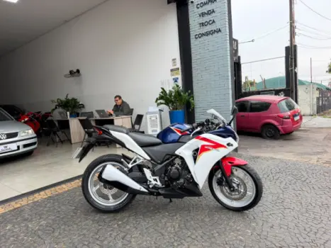 HONDA CBR 250 R, Foto 7