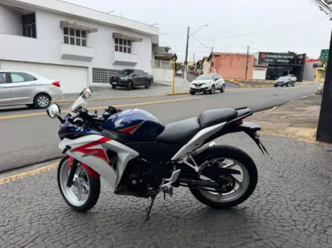 HONDA CBR 250 R, Foto 9