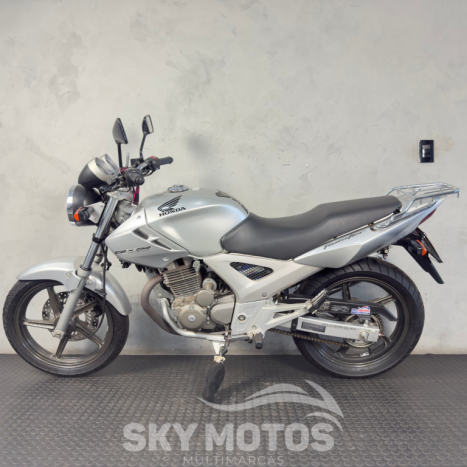 HONDA CBX Twister 250 , Foto 11