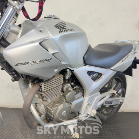 HONDA CBX Twister 250 , Foto 15