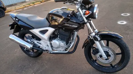 HONDA CBX Twister 250 , Foto 8