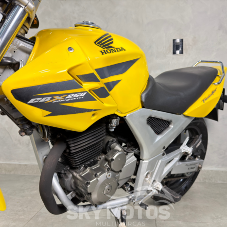 HONDA CBX Twister 250 , Foto 14