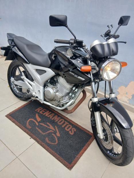 HONDA CBX Twister 250 , Foto 3