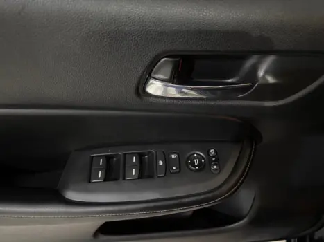 HONDA City Hatch 1.5 16V 4P FLEX TOURING AUTOM�TICO CVT, Foto 14