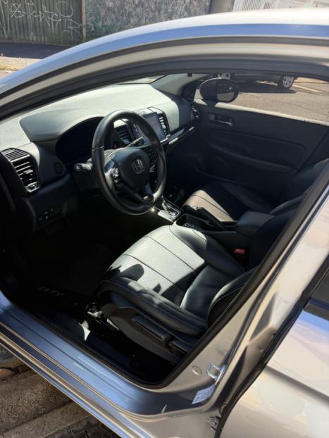 HONDA City Hatch 1.5 16V 4P FLEX TOURING AUTOM�TICO CVT, Foto 6