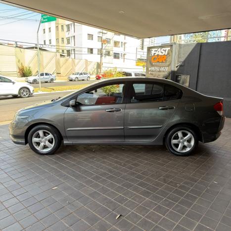 HONDA City Sedan 1.5 16V 4P LX FLEX AUTOMÁTICO, Foto 4 HONDA City Sedan 1.5 16V 4P LX FLEX AUTOMÁTICO, Foto 4