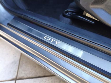 HONDA City Sedan 1.5 16V 4P FLEX TOURING AUTOM�TICO CVT, Foto 8