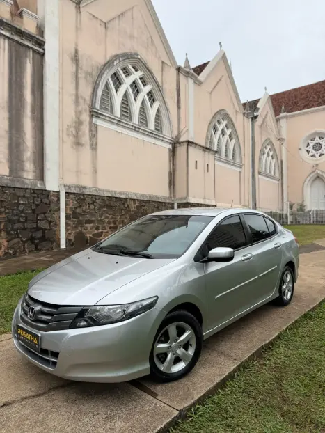 HONDA City Sedan , Foto 1