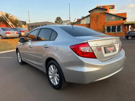 HONDA Civic 1.8 16V 4P LXS AUTOMÁTICO, Foto 15 HONDA Civic 1.8 16V 4P LXS AUTOMÁTICO, Foto 15