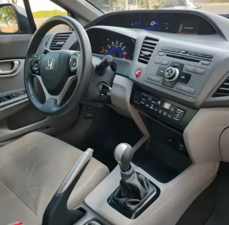 HONDA Civic 1.8 16V 4P FLEX LXS, Foto 6