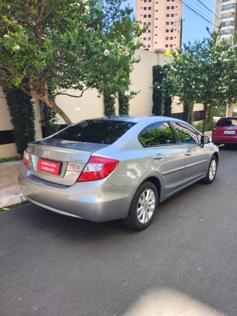 HONDA Civic 1.8 16V 4P FLEX LXS AUTOM�TICO, Foto 2