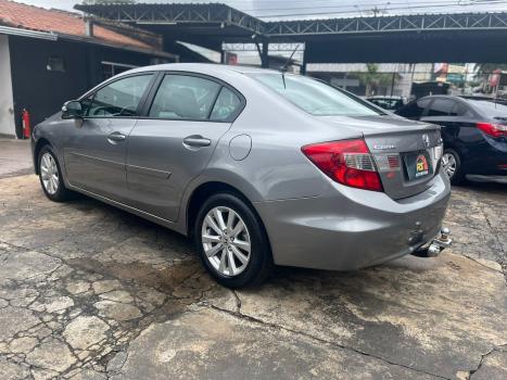 HONDA Civic 1.8 16V 4P FLEX LXS AUTOM�TICO, Foto 6