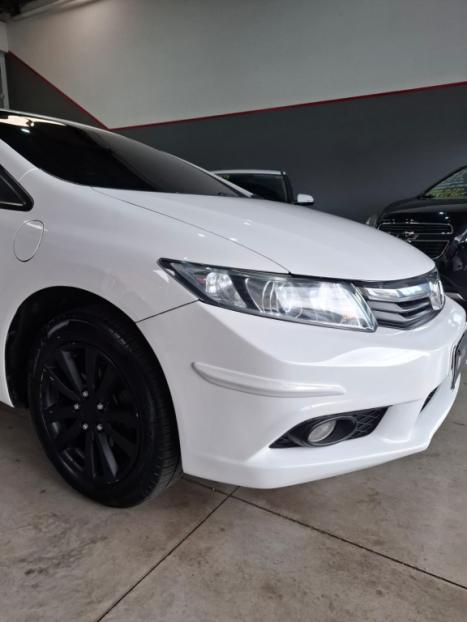 HONDA Civic 1.8 16V 4P FLEX LXS AUTOM�TICO, Foto 9