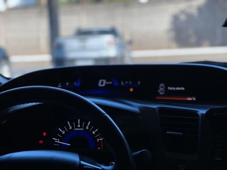 HONDA Civic 1.8 16V 4P EXS AUTOM�TICO, Foto 10