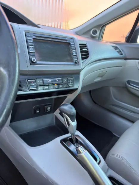 HONDA Civic 1.8 16V 4P FLEX EXS AUTOM�TICO, Foto 19