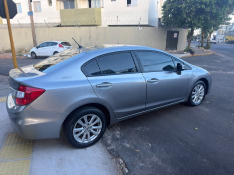 HONDA Civic 1.8 16V 4P FLEX LXS AUTOM�TICO, Foto 3