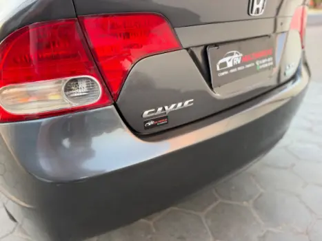 HONDA Civic 1.8 16V 4P FLEX LXS AUTOM�TICO, Foto 6