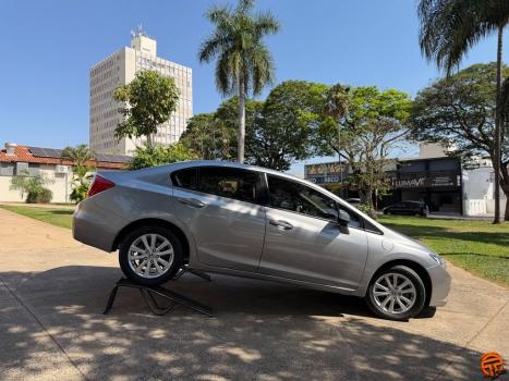 HONDA Civic 1.8 16V 4P FLEX LXS AUTOM�TICO, Foto 3