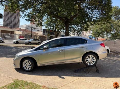 HONDA Civic 1.8 16V 4P FLEX LXS AUTOM�TICO, Foto 5