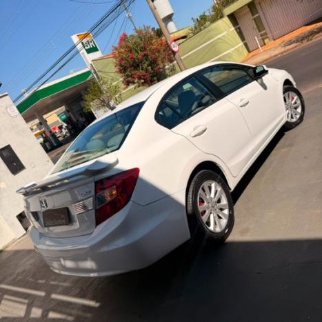HONDA Civic 1.8 16V 4P FLEX LXS AUTOM�TICO, Foto 4