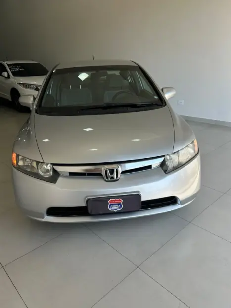HONDA Civic 1.8 16V 4P FLEX LXS, Foto 2