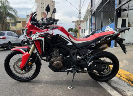 HONDA CRF 1000L Africa Twin TE, Foto 3