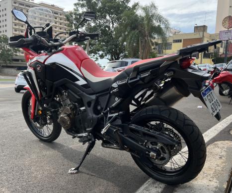 HONDA CRF 1000L Africa Twin TE, Foto 4